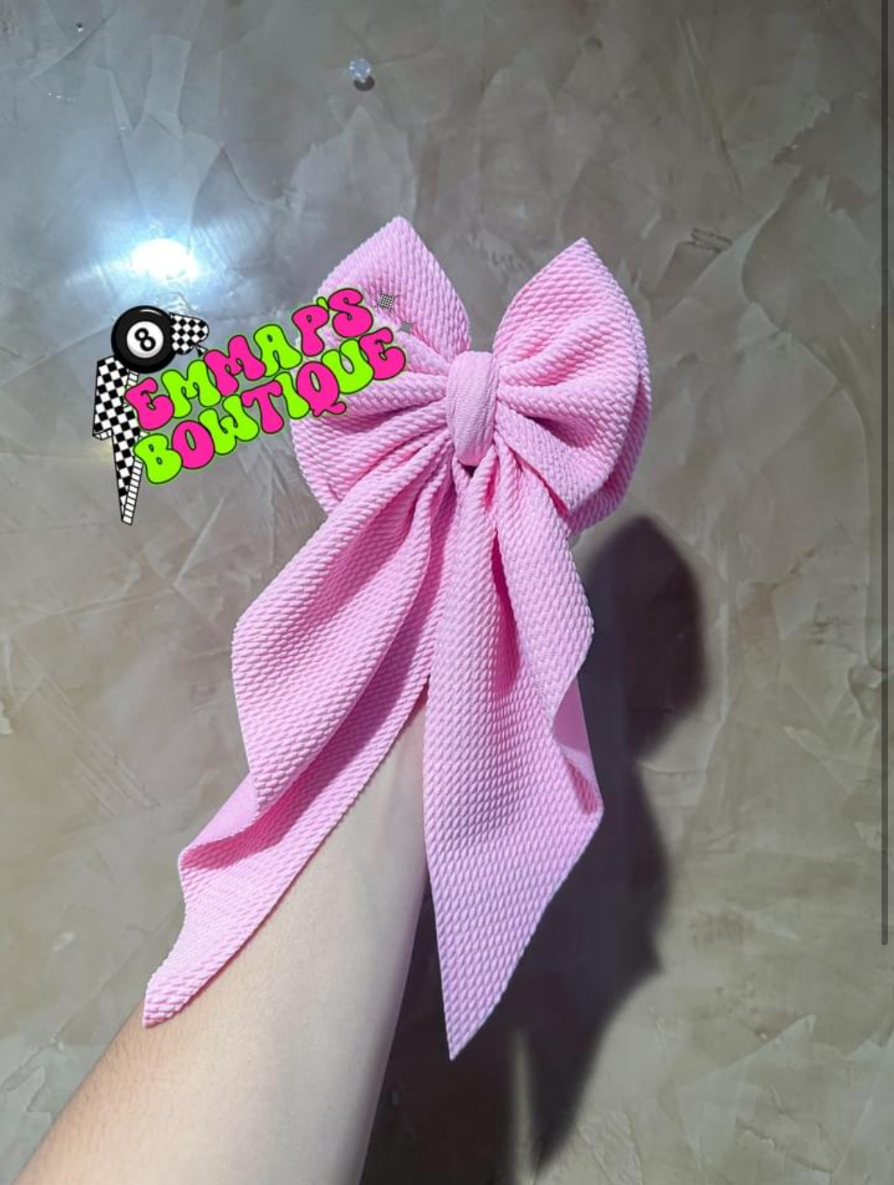 PIGGIES & SINGLE BOWS STYLE GUIDE